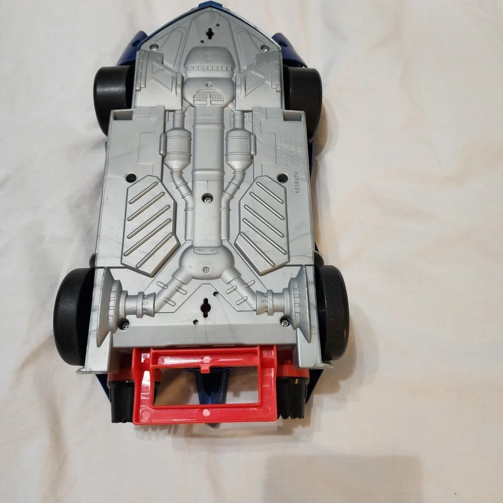 Batmobile Batman Car DC Comics Mattel 2013 Toy Collectible Classic Toy